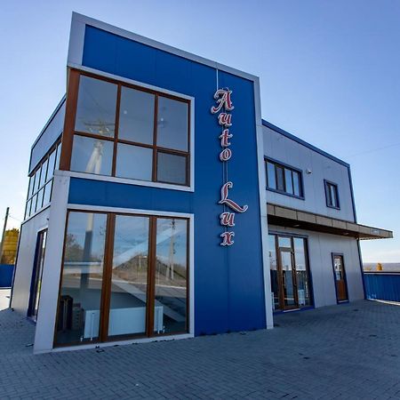 Autolux Hotel Cahul Esterno foto