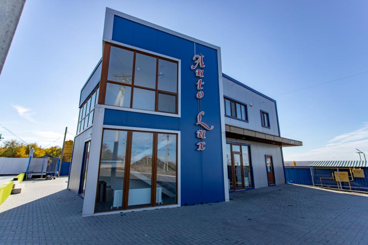 Autolux Hotel Cahul Esterno foto