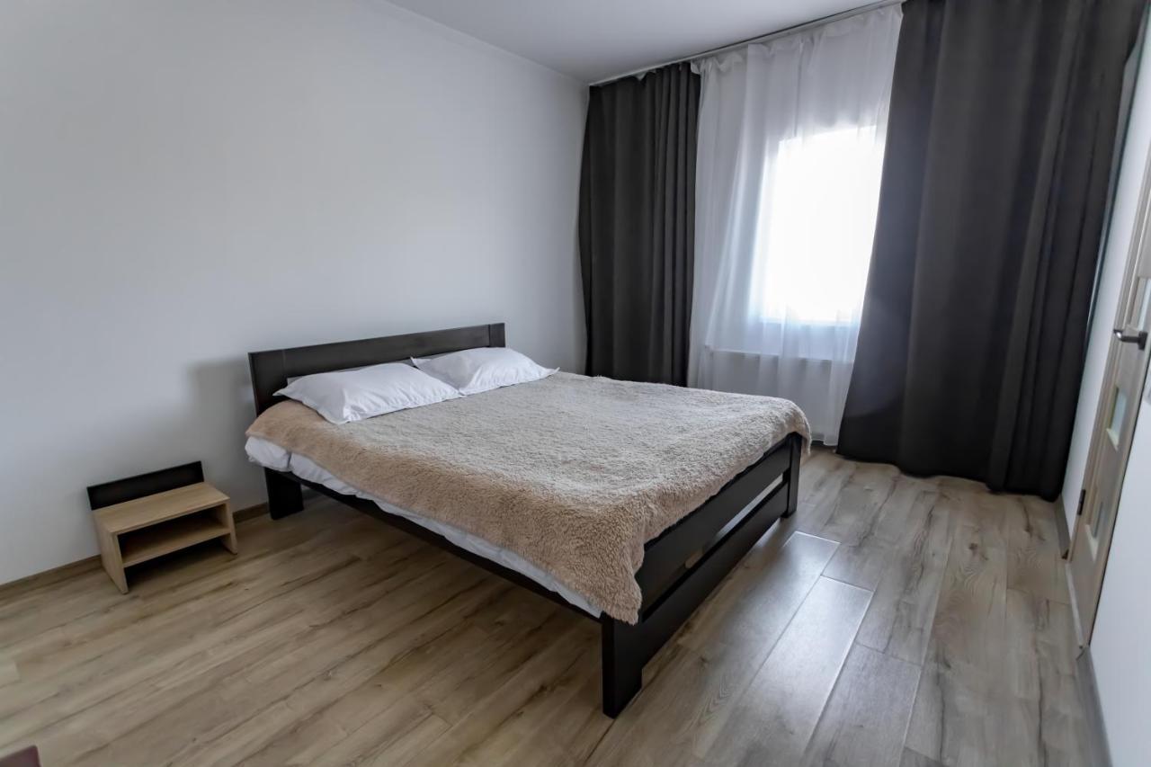 Autolux Hotel Cahul Esterno foto