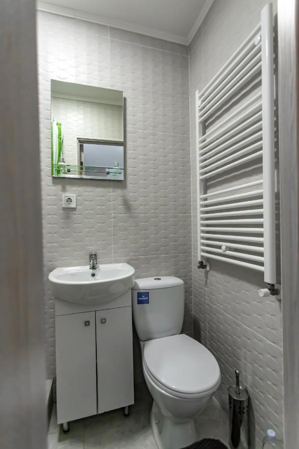 Autolux Hotel Cahul Esterno foto